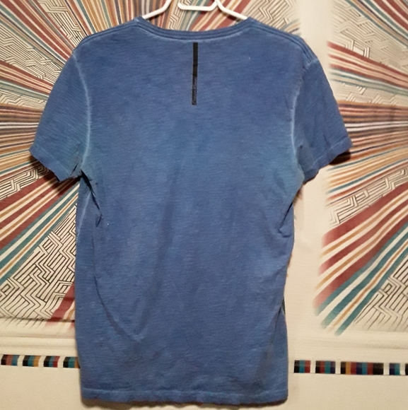 Calvin Klein Mens Medium Blue and Black V-Neck T-Shirt - Picture 4 of 13
